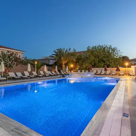 Esperia Hotel 3*