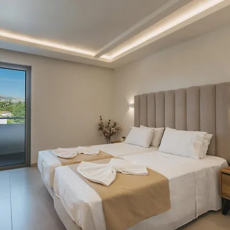 Hotel Esperia 3*
