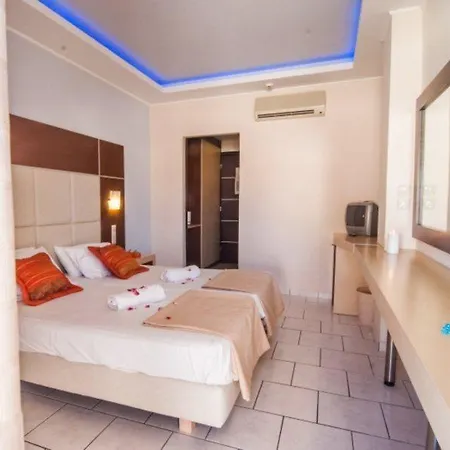 Esperia Hotel 3*